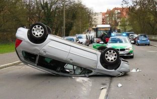 Bevölkerungsschutz Auto Unfall